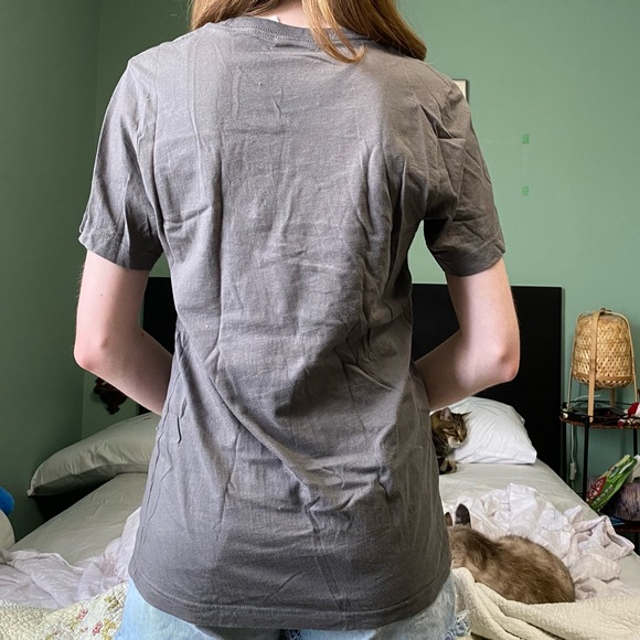 Cute spoopy ghost tee 🍂 - Picture 5 of 9